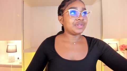 Tami online show from October 29, 8:10 pm