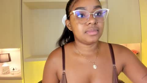 Tami online show from November 24, 8:19 pm