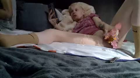 tamesbury online show from April 17, 10:24 pm