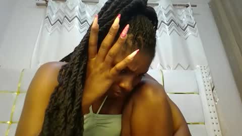 Snapshot of tamia538235 chatting on January 18, 8:19 pm tamia online show from January 18, 8:19 pm