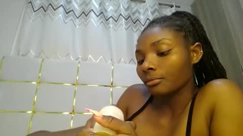 Snapshot of tamia538235 chatting on January 21, 12:25 am tamia online show from January 21, 12:25 am