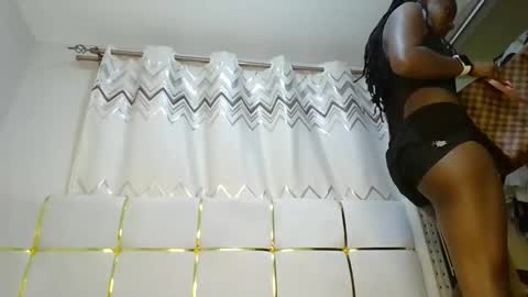 Snapshot of tamia538235 chatting on February 1, 9:51 pm tamia online show from February 1, 9:51 pm