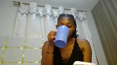 Snapshot of tamia538235 chatting on February 7, 7:06 pm tamia online show from February 7, 7:06 pm