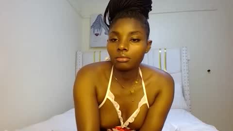 tamia online show from December 3, 2:08 am