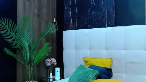 Snapshot of tamia_lou chatting on October 4, 7:56 pm Tamia online show from October 4, 7:56 pm
