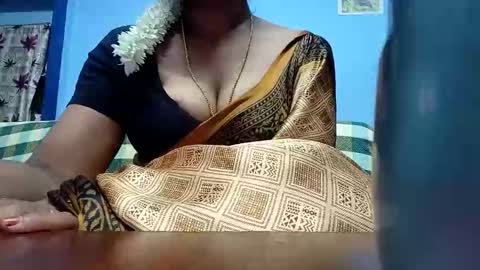 Snapshot of tamilmadhi520 chatting on May 28, 6:43 am tamilmadhi520 online show from May 28, 6:43 am
