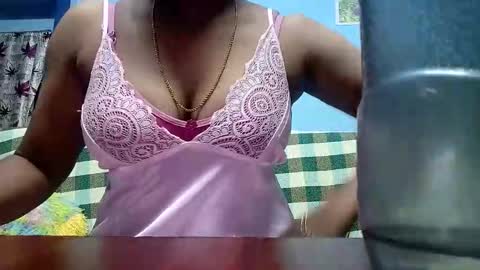 Snapshot of tamilmadhi520 chatting on May 30, 9:23 pm tamilmadhi520 online show from May 30, 9:23 pm