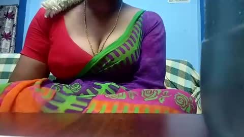 Snapshot of tamilmadhi520 chatting on June 25, 6:12 pm tamilmadhi520 online show from June 25, 6:12 pm