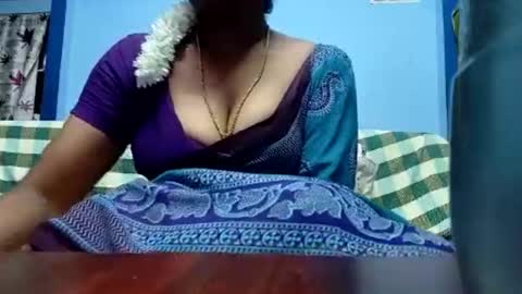 Snapshot of tamilmadhi520 chatting on July 8, 7:51 pm tamilmadhi520 online show from July 8, 7:51 pm