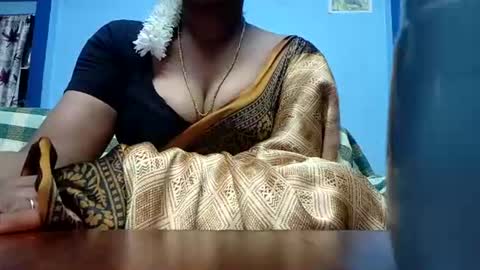 Snapshot of tamilmadhi520 chatting on July 18, 5:33 am tamilmadhi520 online show from July 18, 5:33 am