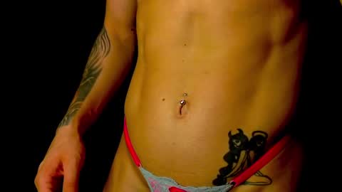 Snapshot of tamiriscastro chatting on September 23, 10:24 pm Sweet little Angel online show from September 23, 10:24 pm