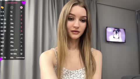 Melissa online show from April 24, 12:40 pm