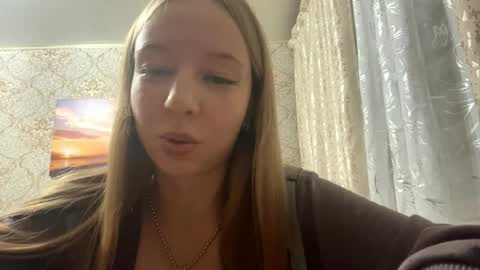 Snapshot of tammiglembocki chatting on April 10, 4:23 pm Jenny online show from April 10, 4:23 pm