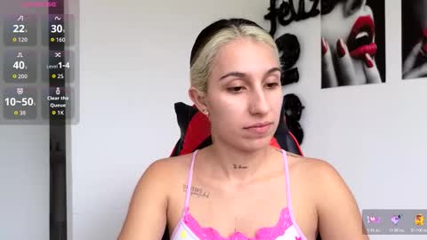 tammy  online show from October 24, 4:58 pm