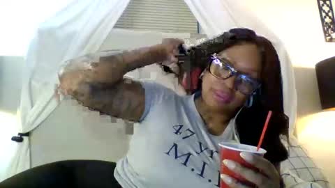 Snapshot of tammygold chatting on May 23, 12:16 am Tammygold online show from May 23, 12:16 am