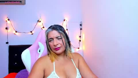 Snapshot of tammylynn45 chatting on January 14, 5:45 pm Tammy Lynn online show from January 14, 5:45 pm