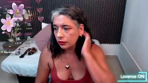 Snapshot of tammylynn45 chatting on October 2, 6:59 pm Tammy Lynn online show from October 2, 6:59 pm