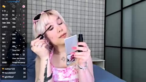 Lola online show from January 14, 7:08 pm