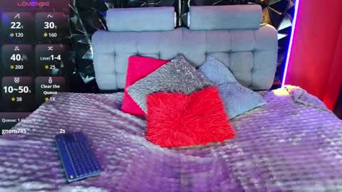 Tammy sutra online show from March 30, 7:15 pm