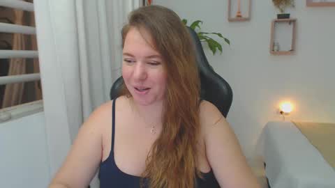 Snapshot of tamy_shine87 chatting on December 14, 4:45 am Im Samy online show from December 14, 4:45 am