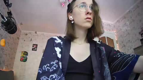 Snapshot of tangerine4dreams chatting on May 17, 8:34 am Milena Kuprianova online show from May 17, 8:34 am