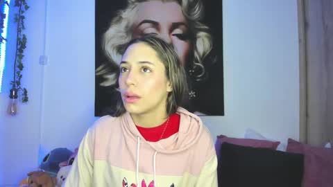 tania06 online show from January 9, 1:25 pm