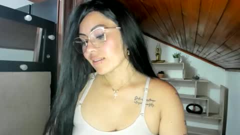 tania online show from June 3, 7:08 pm