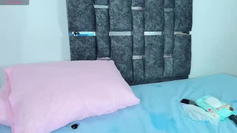 Snapshot of taniamilan chatting on February 26, 9:30 am Tania online show from February 26, 9:30 am