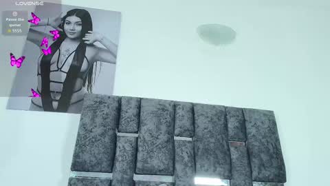 Snapshot of taniamilan chatting on March 3, 9:04 am Tania online show from March 3, 9:04 am