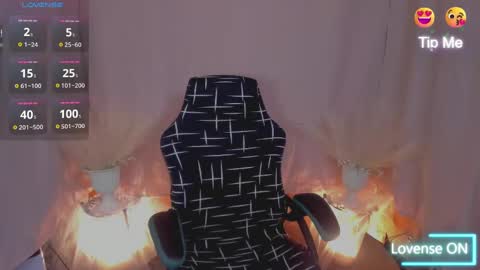 Snapshot of tannedskinmatty chatting on December 7, 8:49 pm Matty online show from December 7, 8:49 pm