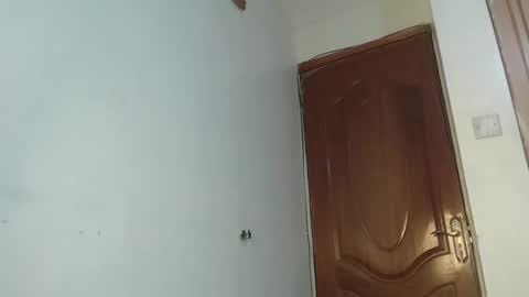 tania online show from December 3, 9:35 pm