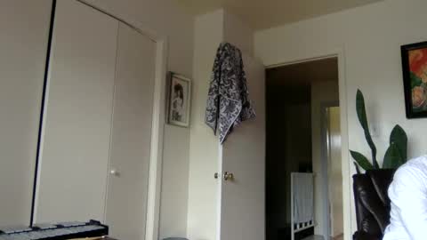 Dr. Love online show from February 20, 5:51 pm