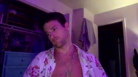 Dr. Love online show from April 8, 1:49 am