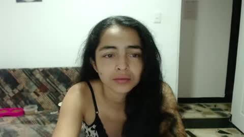 Snapshot of tantricroots chatting on May 17, 12:23 pm Angeline Follow online show from May 17, 12:23 pm