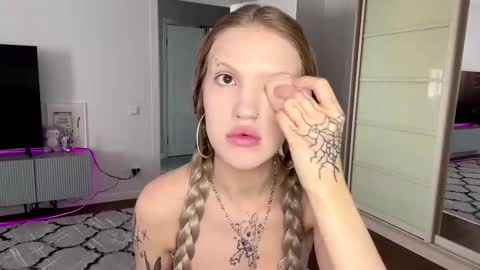 Snapshot of tanyaquartaro chatting on February 4, 11:05 am Alisa online show from February 4, 11:05 am