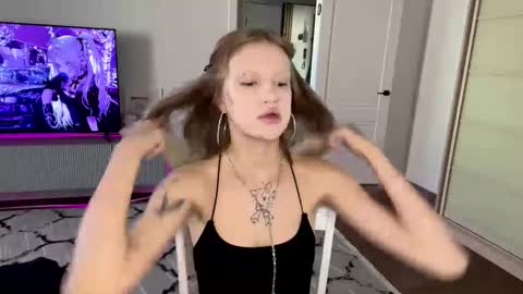 Snapshot of tanyaquartaro chatting on February 12, 11:05 am Alisa online show from February 12, 11:05 am