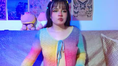 Snapshot of tara_hs chatting on March 3, 2:07 am online show from March 3, 2:07 am