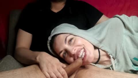 Snapshot of tarian_xxx chatting on December 4, 9:40 am T J online show from December 4, 9:40 am