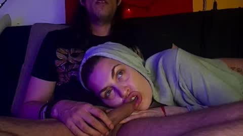 Snapshot of tarian_xxx chatting on November 4, 8:19 pm T J online show from November 4, 8:19 pm