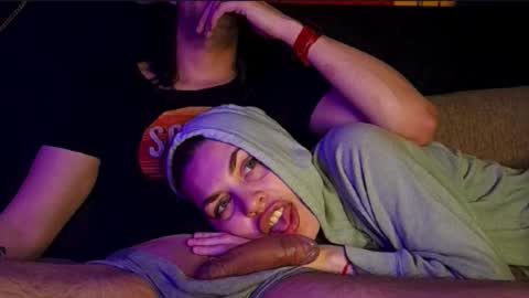 T  J   online show from November 8, 9:09 am