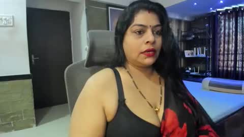 Snapshot of tarivishu23 chatting on October 23, 2:33 am tarivishu23 online show from October 23, 2:33 am