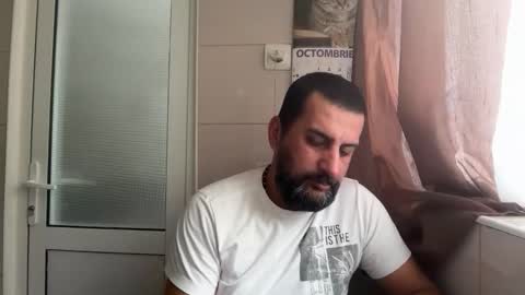 Snapshot of tarkan198 chatting on October 13, 11:32 am tarkan198 online show from October 13, 11:32 am