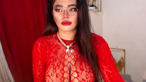 Snapshot of tasha_goddess chatting on May 14, 7:15 am tashaa online show from May 14, 7:15 am