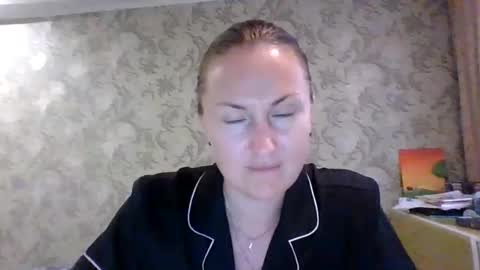 Snapshot of tasha_light chatting on June 3, 6:46 pm tasha light online show from June 3, 6:46 pm