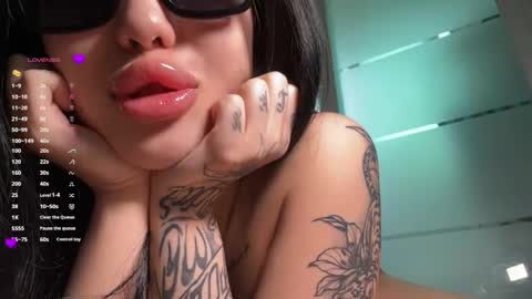 Viola online show from June 2, 1:18 am