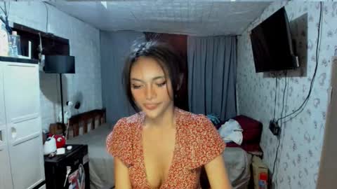 Snapshot of tasteofinnocentxx chatting on February 4, 7:14 am tasteofinnocentxx online show from February 4, 7:14 am