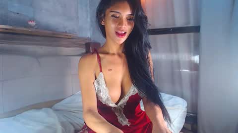 Snapshot of tasteofinnocentxx chatting on February 14, 8:27 pm tasteofinnocentxx online show from February 14, 8:27 pm