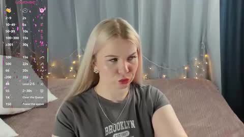 Ann online show from February 15, 1:02 am