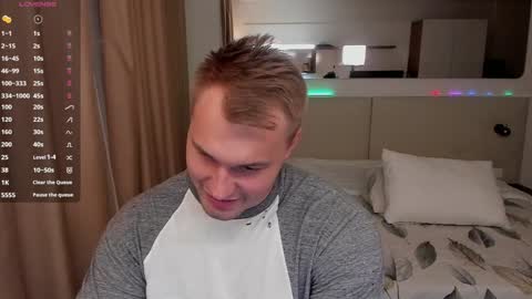 My shows 2100500 UTC3 online show from December 1, 9:04 pm