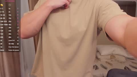 My shows 2100500 UTC3 online show from December 17, 12:01 am